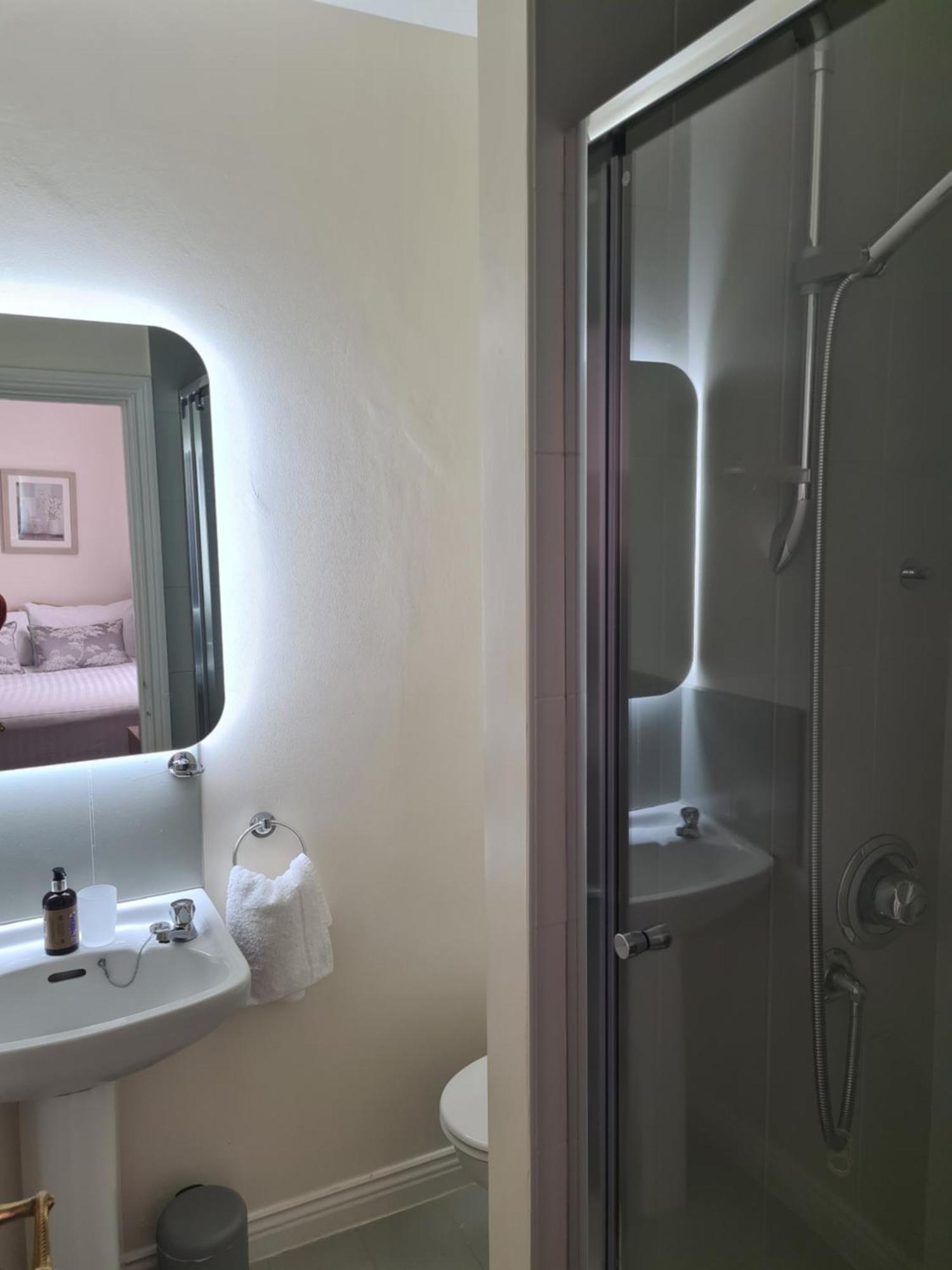 Blackrock Carole Ville Guesthouse Cork Ngoại thất bức ảnh